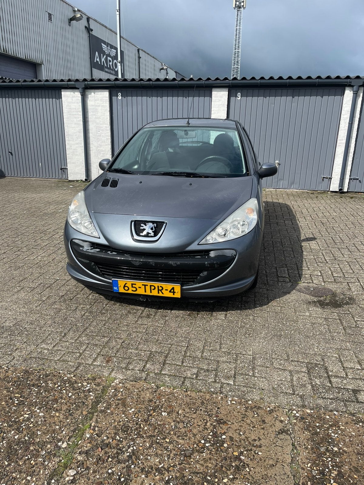 Peugeot 206+ 1.1 5D 2012 Grijs airco nieuwe apk, Voorwielaandrijving, 206+, 4 cilinders, Origineel Nederlands