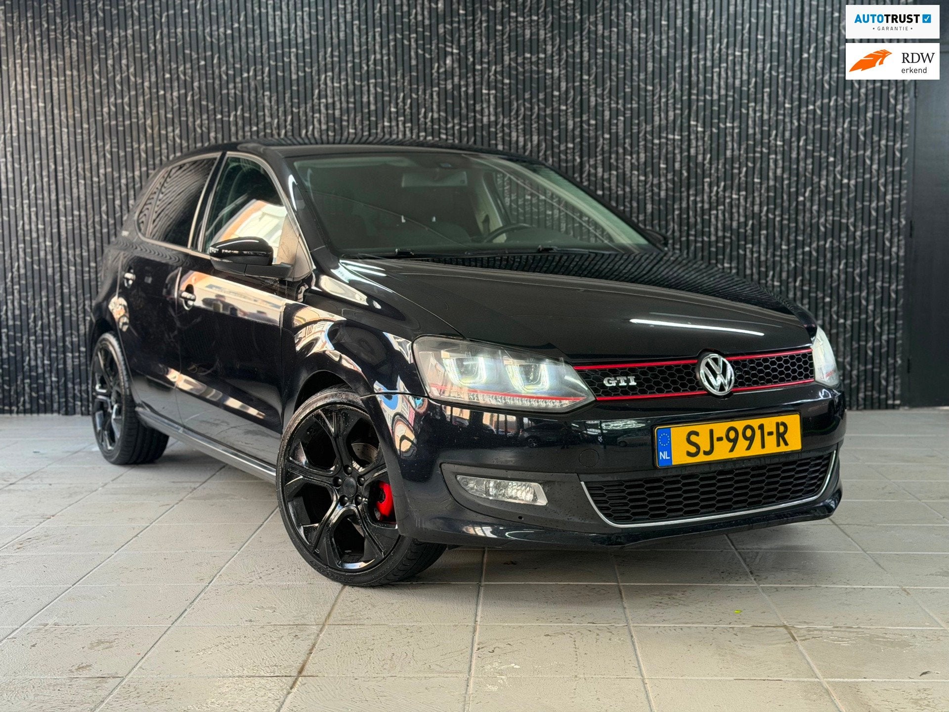 Volkswagen Polo 1.4-16V Highline, Auto's, 86 pk, 4 cilinders, Zwart, Bedrijf