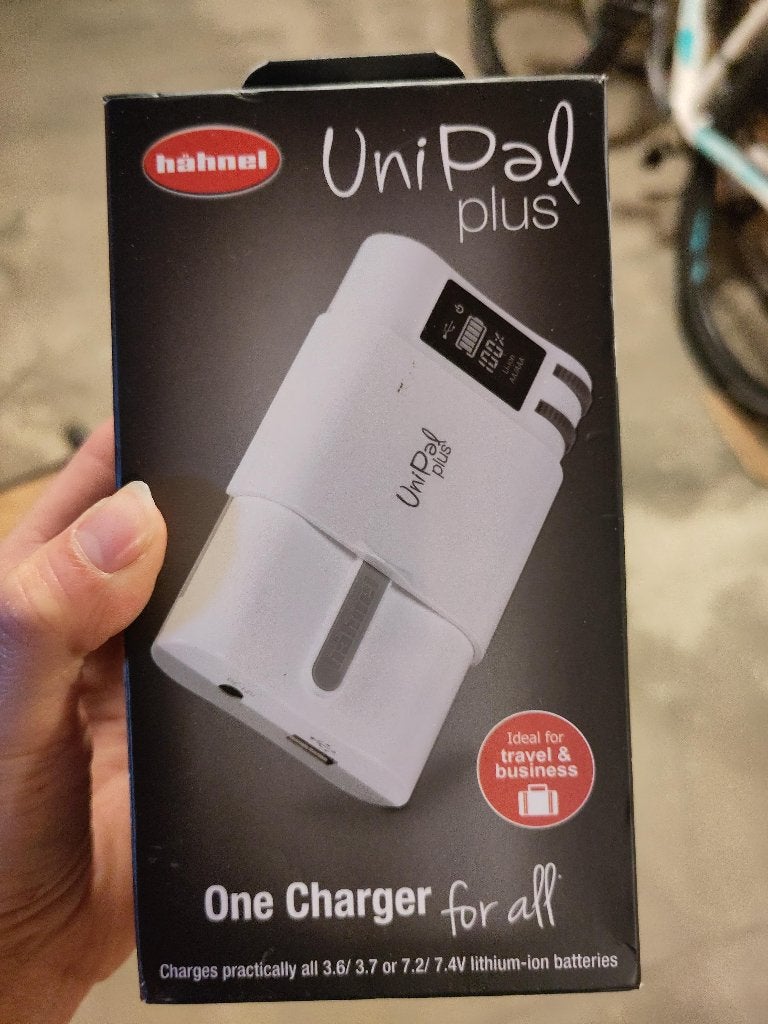 universele acculader, Ophalen of Verzenden, Zo goed als nieuw