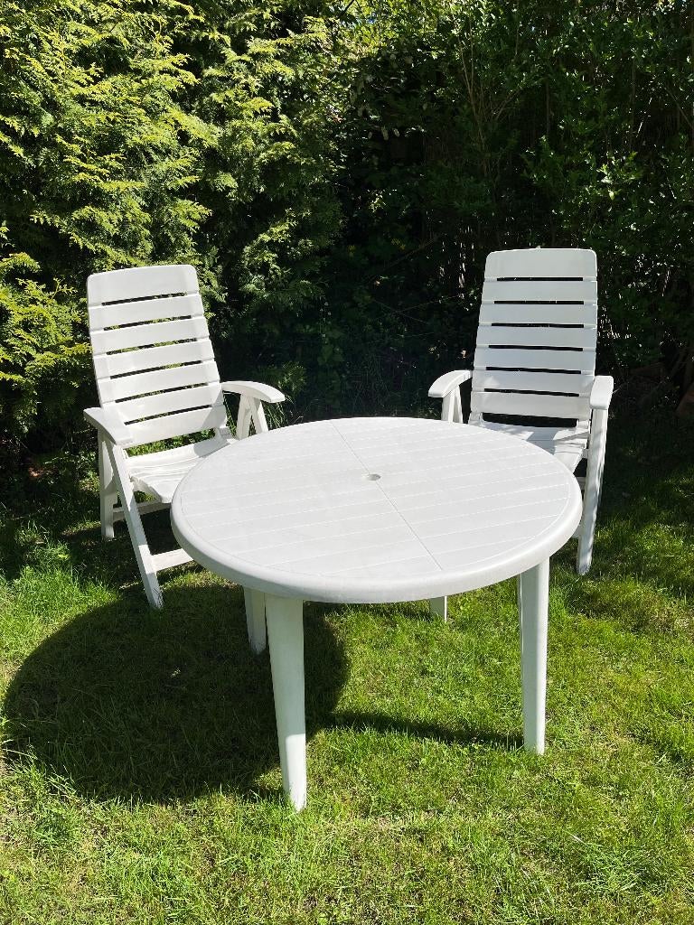 tuinstoel tuinset wit 2 stoelen voor tuin en witte tafel, Ophalen, Gebruikt