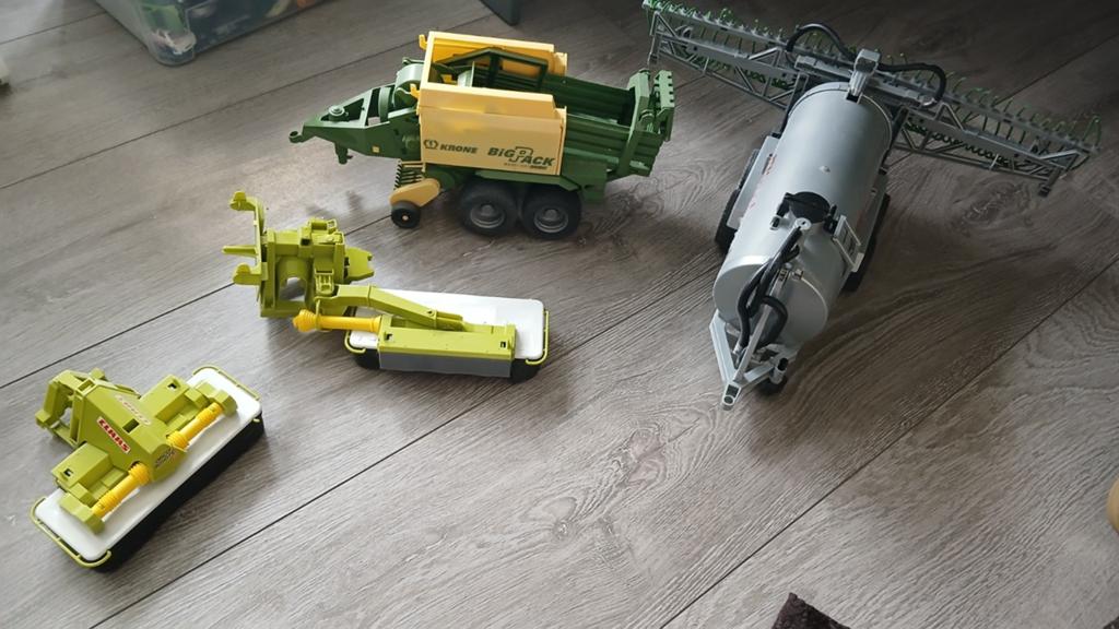 Bruder landbouwvoertuigen set: Fliegl, Krone, Claas, Ophalen of Verzenden, Gebruikt