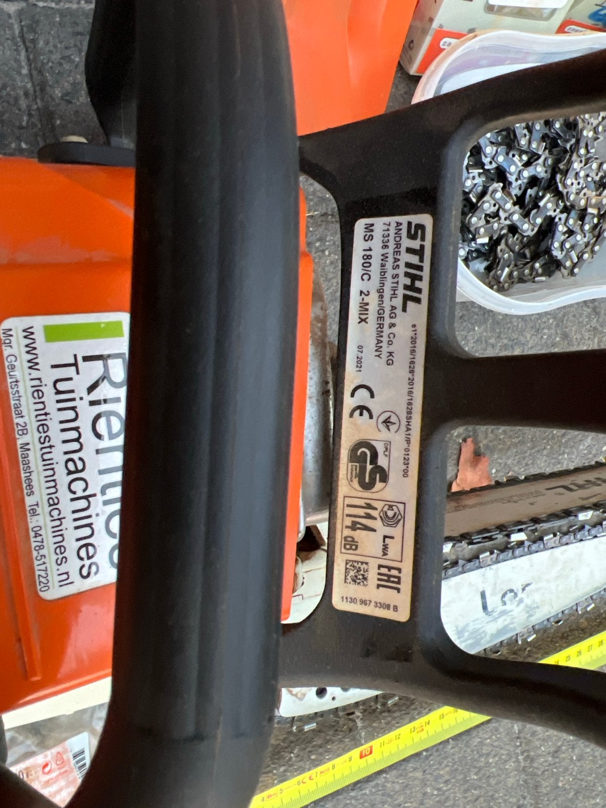 Stihl Kettingzaag met extra kettingen en zaagbladen, Ophalen, Gebruikt, 70 mm of meer, Kettingzaag