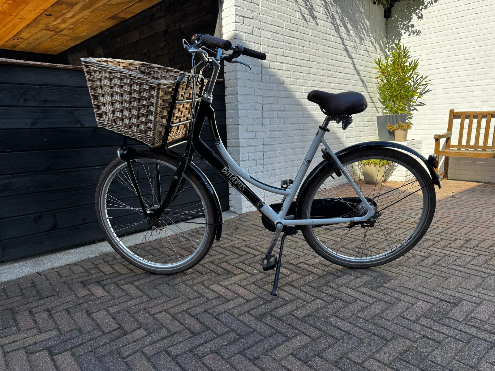 Batavus damesfiets met mand - Zo goed als nieuw, Ophalen, (Extra) lage instap, Velgrem, Batavus