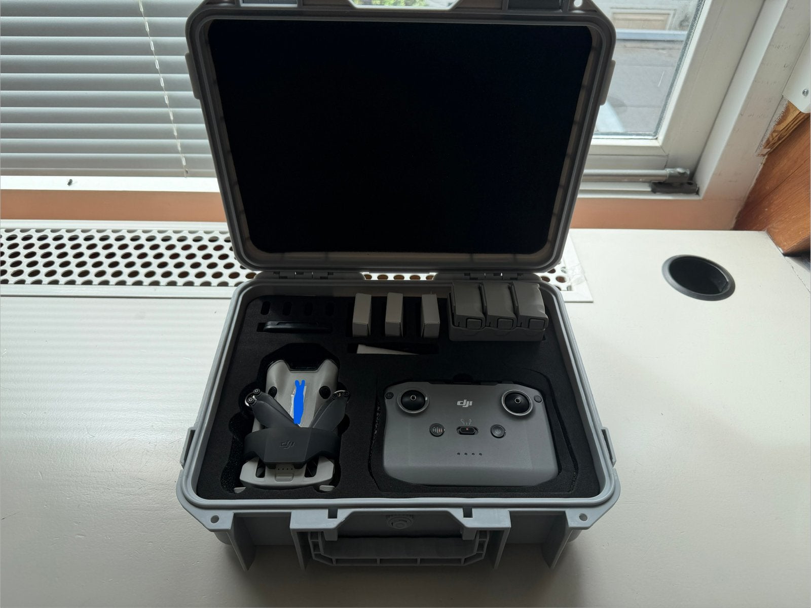 DJI MINI 4 Pro, incl DJI CARE + 265GB Sandisk, Audio, Tv en Foto, Drones, Ophalen of Verzenden, Zo goed als nieuw