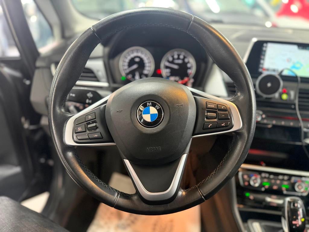 BMW 2-serie Active Tourer 218i High Executive, Auto's, BMW, Gebruikt, Euro 6, 3 cilinders, 2-Serie Active Tourer