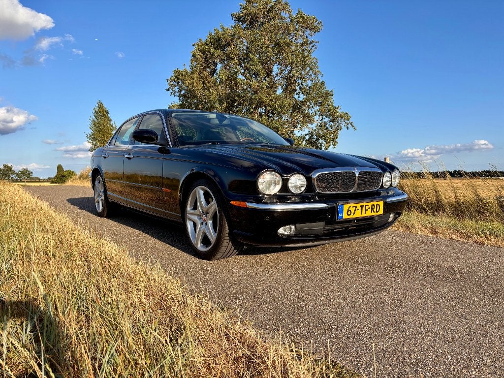 Jaguar XJ 3.5 AUT 2006 Zwart, Achterwielaandrijving, 258 pk, 3555 cc, Zwart