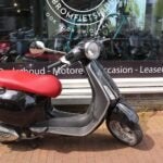 Vespa Primavera 50 zwart 2015, Fietsen en Brommers, Scooters | Vespa, Overige modellen, Maximaal 45 km/u, Ophalen of Verzenden