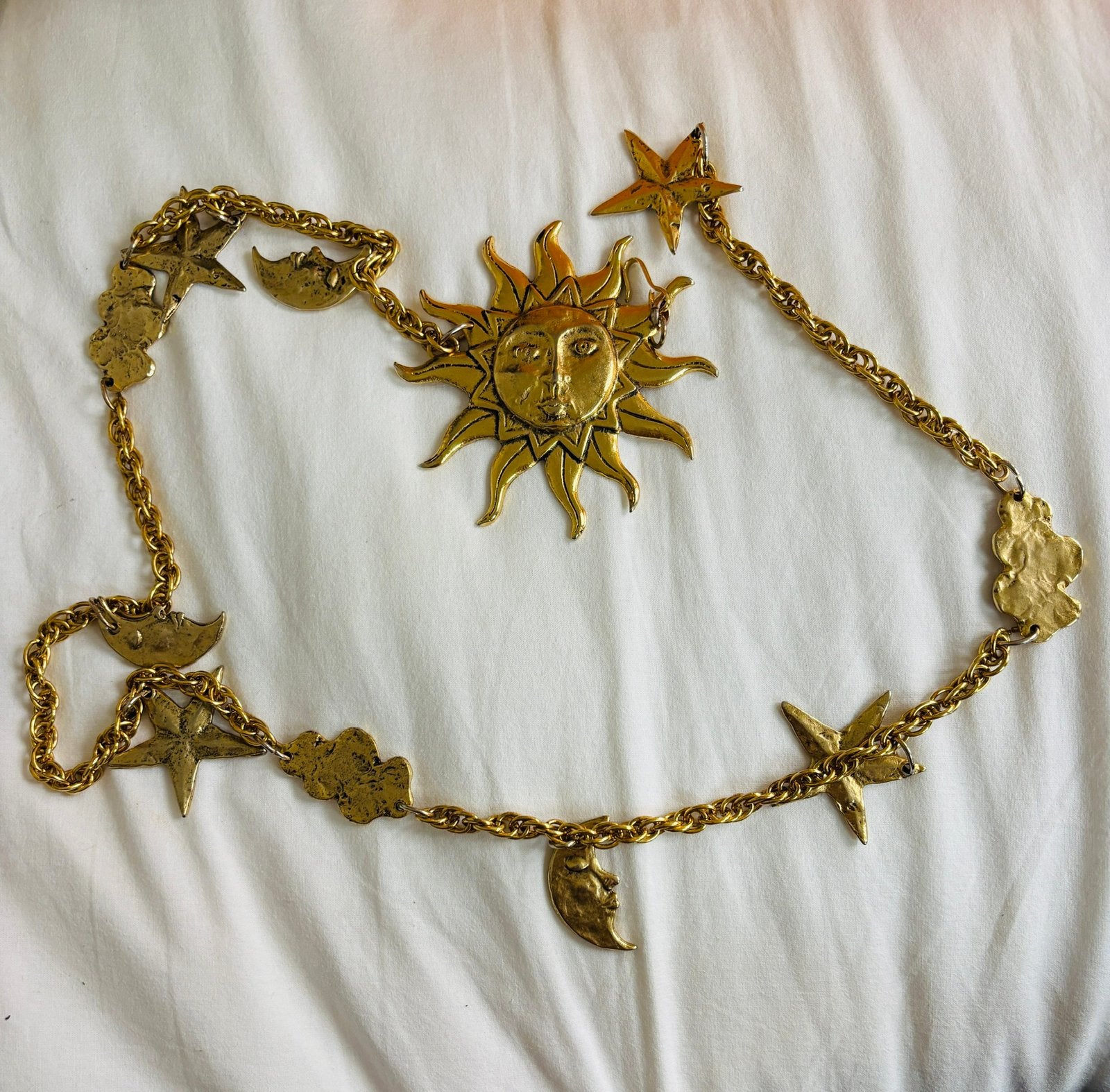 Moschino Sun & Moon Chain Riem, Kleding | Dames, Ophalen of Verzenden, Gedragen, Tailleriem