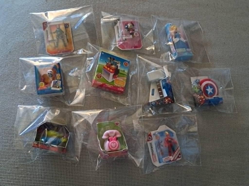 10 Mini Brands ZURU Disney Marvel alles 6,00, Ophalen of Verzenden, Nieuw, Popje