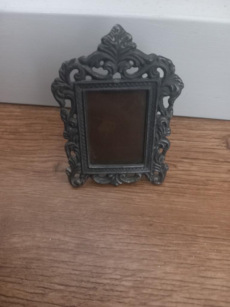Fotolijstje pasfoto, Minder dan 50 cm, Gebruikt, Metaal of Aluminium, Ophalen of Verzenden
