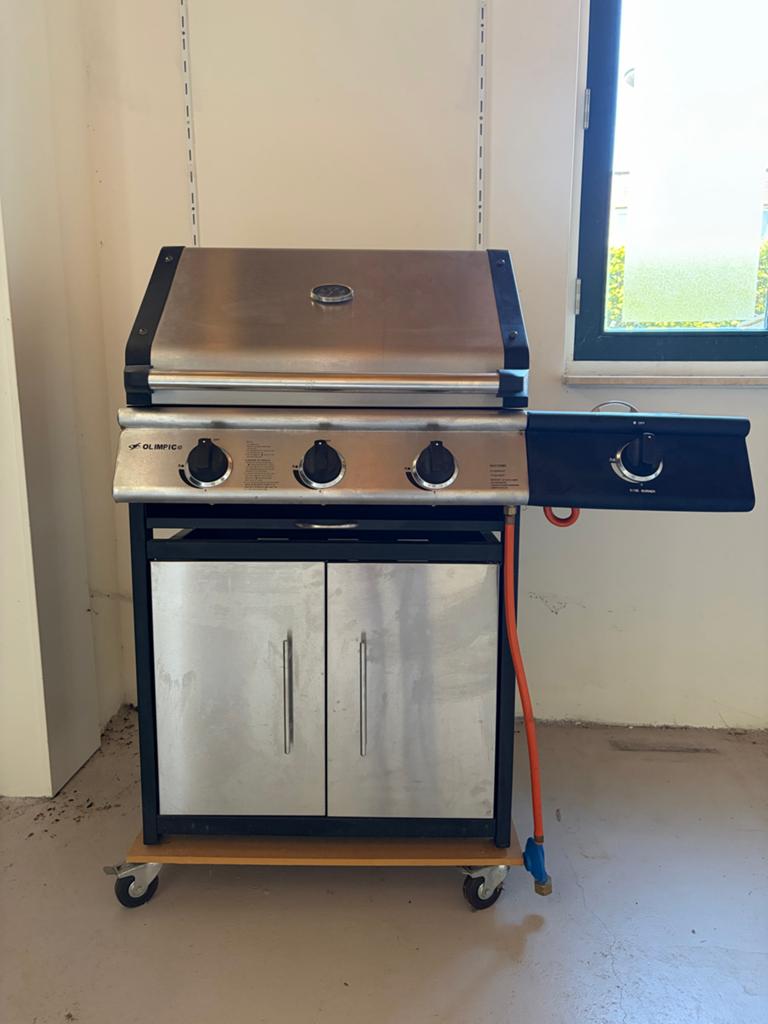 Olimpic Gasbarbecue, Tuin en Terras, Ophalen, Gebruikt