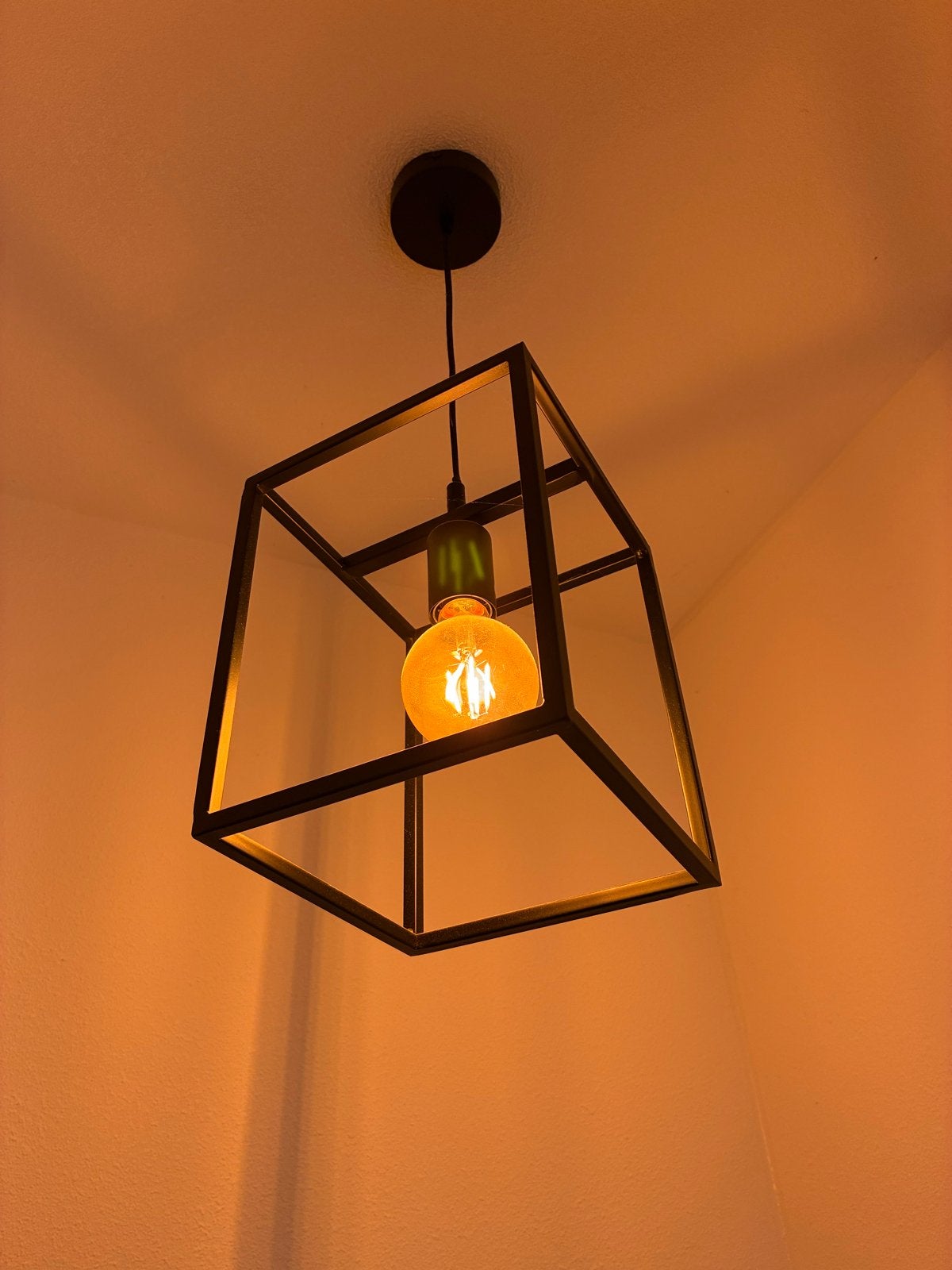 Set van 4 industriële hanglampen: 1 grote, 3 kleine, Ophalen of Verzenden, Gebruikt, Metaal, E27 (groot)