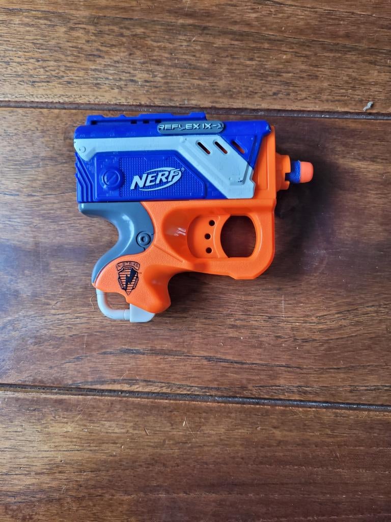 Nerf Reflex IX-1 met 5 extra pijlen 🎯, Ophalen, Gebruikt