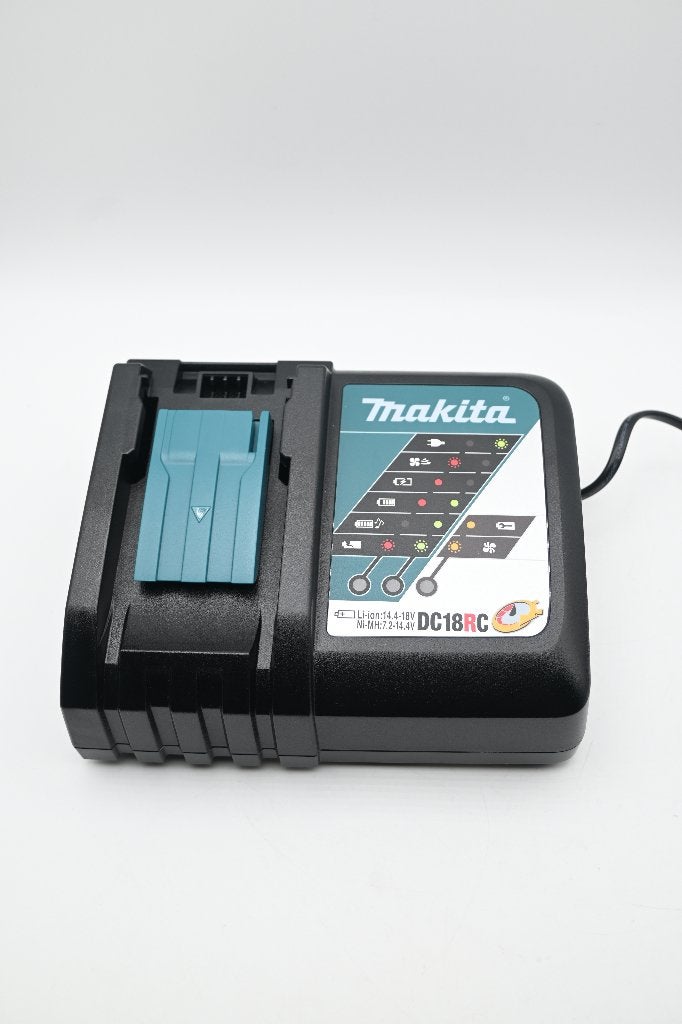 Makita DF490 Schroetol met 1 accu 3AH 18V en lader, Gebruikt, Makita, Ophalen of Verzenden, Niet gespecificeerd