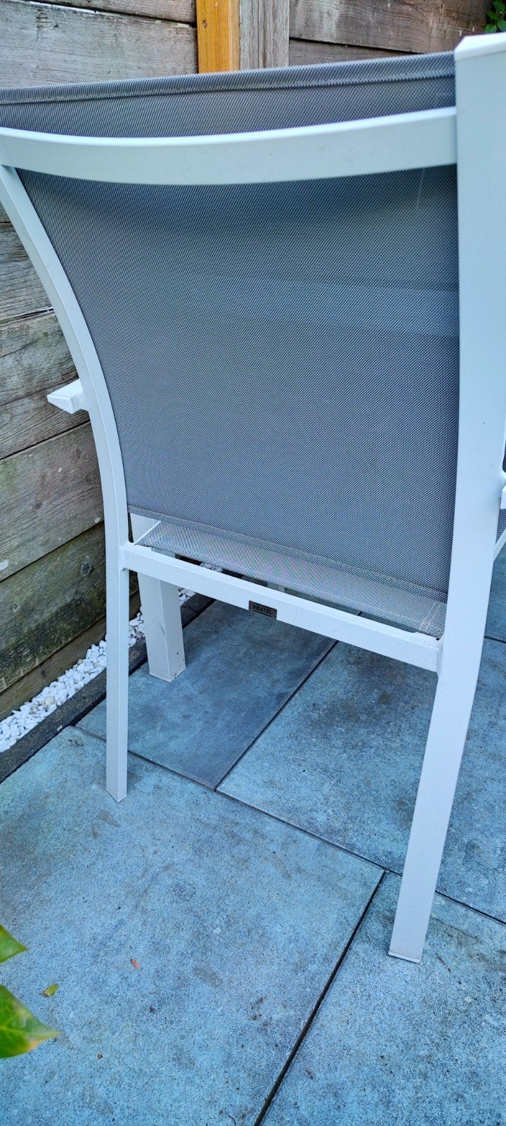 Bristol 2-persoons tuinset van gemoffeld aluminium, Tuin en Terras, Aluminium, Zo goed als nieuw, Tuinset, Eettafel