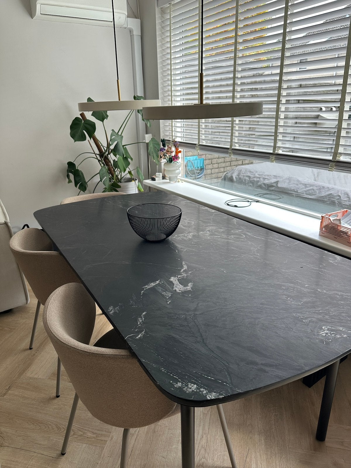 Marmeren eettafel, Ophalen, 50 tot 100 cm, Zo goed als nieuw, 150 tot 200 cm