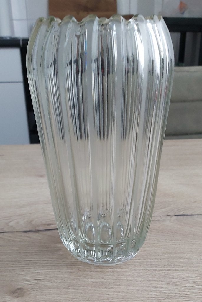 Vintage Glazen Vaas Verticale Ribben Gecanneleerde Rand., Gebruikt, Transparant, Ophalen of Verzenden, Glas