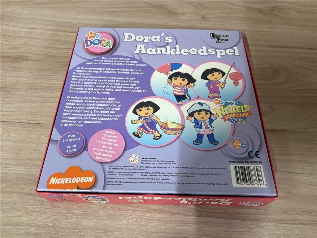 dora aankleed spel - s4178, Hobby en Vrije tijd, Gezelschapsspellen | Bordspellen, Verzenden, Zo goed als nieuw
