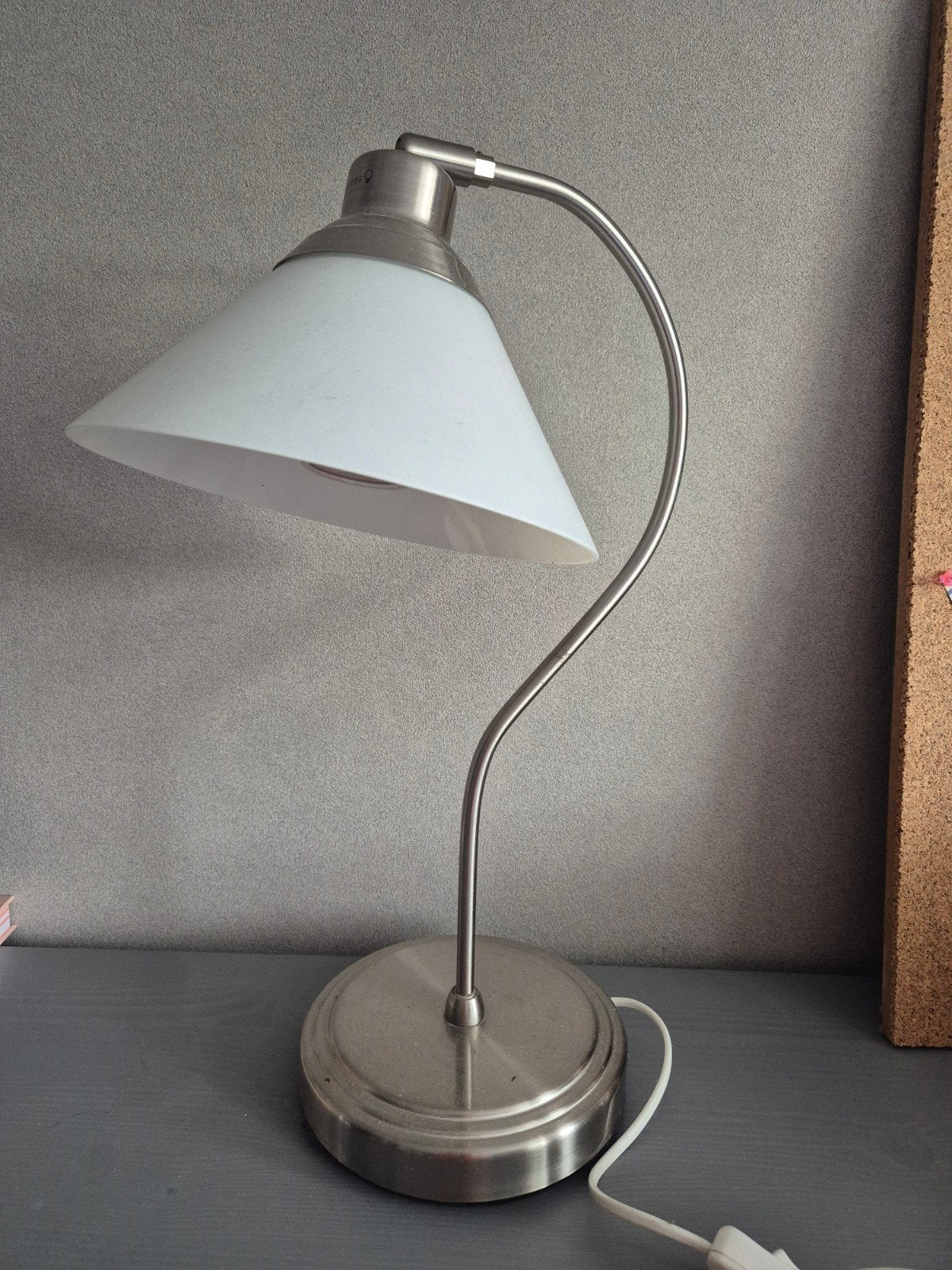 IKEA KROBY Tafellamp - Wit/Zilver, E14 fitting, Huis en Inrichting, Ophalen, Bureaulamp, Gebruikt, E14 (klein)