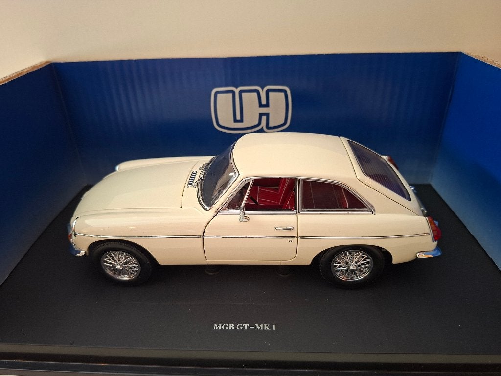MGB GT MKI - Old English White, Verzenden, Zo goed als nieuw, Auto, Overige merken