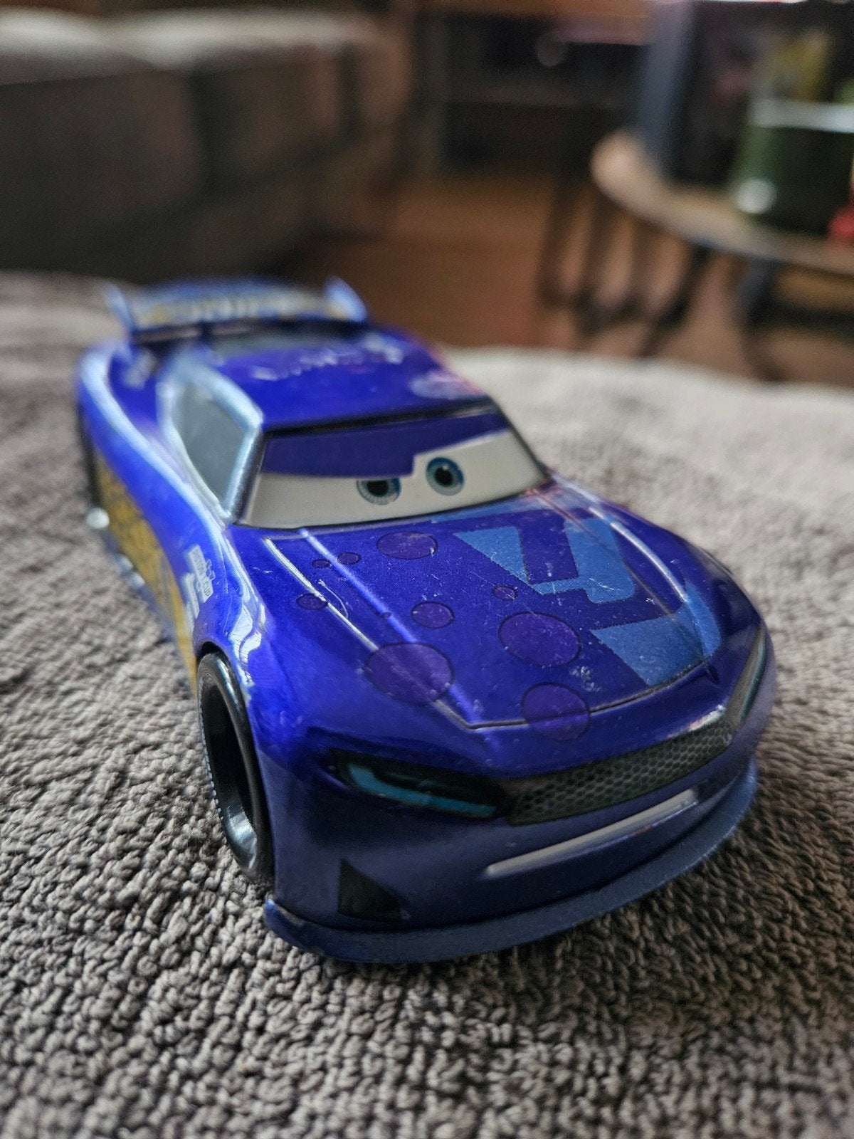 Disney Pixar Cars 3 Transberry Juice #6 Diecast Auto, Kinderen en Baby's, Speelgoed | Speelgoedvoertuigen, Ophalen of Verzenden