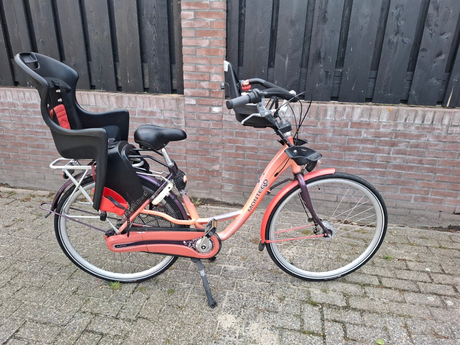 Montego Liberty Moederfiets met kinderzitjes en nieuw zadel, Fietsen en Brommers, Fietsen | Dames | Moederfietsen, 2 zitjes, Dubbele standaard