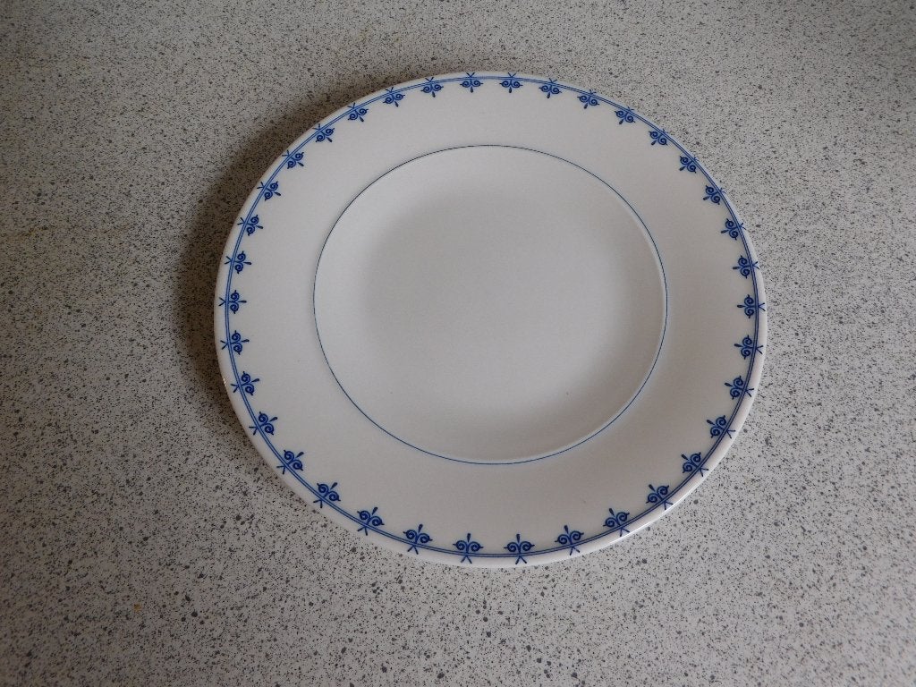 Bord 19 cm. Dutch Design Expat, Ophalen of Verzenden, Zo goed als nieuw, Bord(en), Overige stijlen