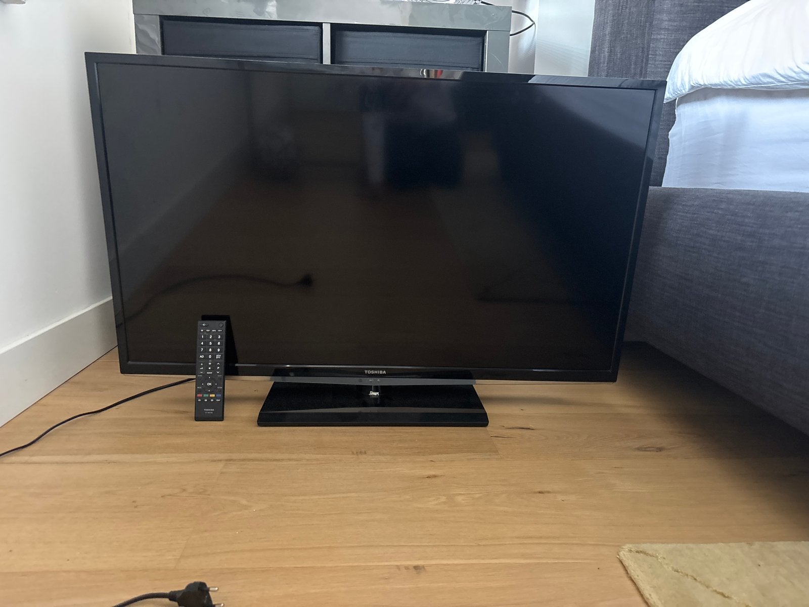 Toshiba TV - Goede staat, Ophalen, 80 tot 100 cm, Full HD (1080p), Gebruikt
