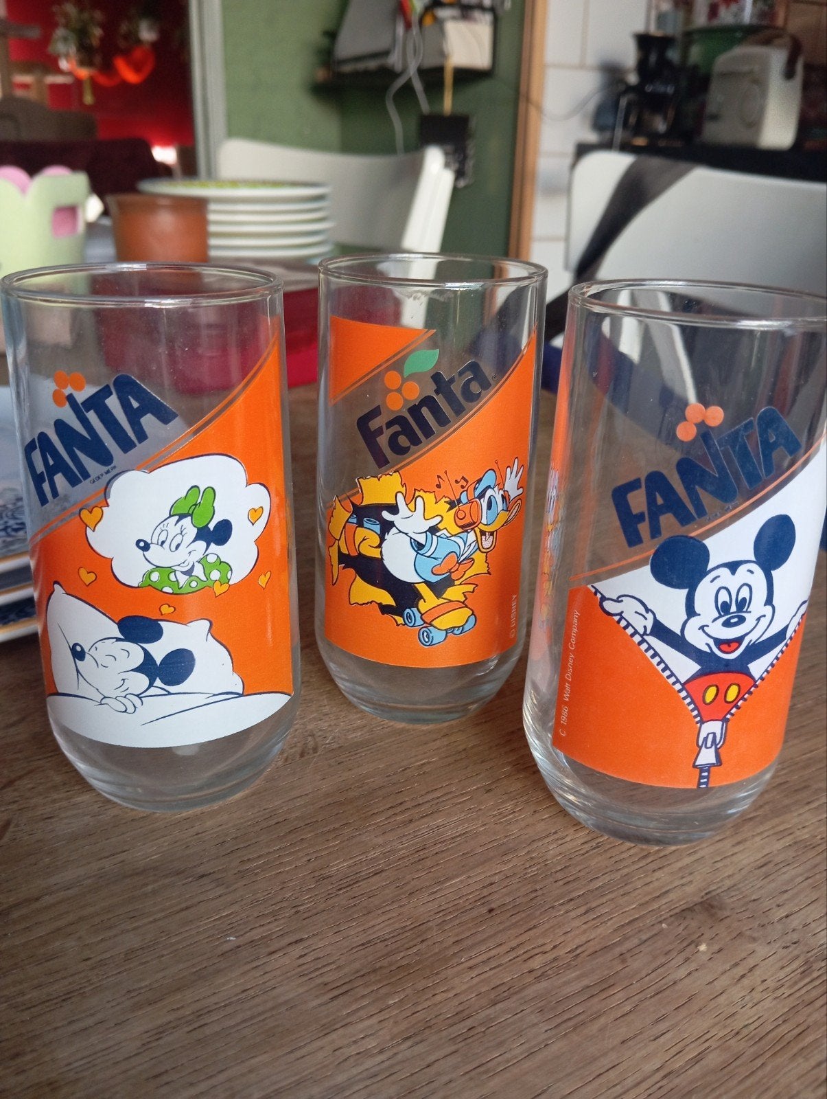 3 Vintage Disney Fanta Glazen - Mickey, Minnie, Donald Duck, Verzamelen, Ophalen of Verzenden, Mickey Mouse, Gebruikt, Servies