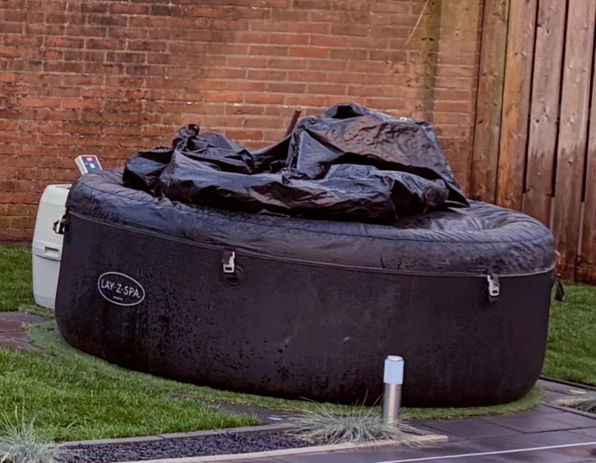 Lay-Z-Spa Miami Opblaasbare Jacuzzi met Afdekzeil en Pomp, Ophalen, Gebruikt, Afdekzeil, Opblaasbaar