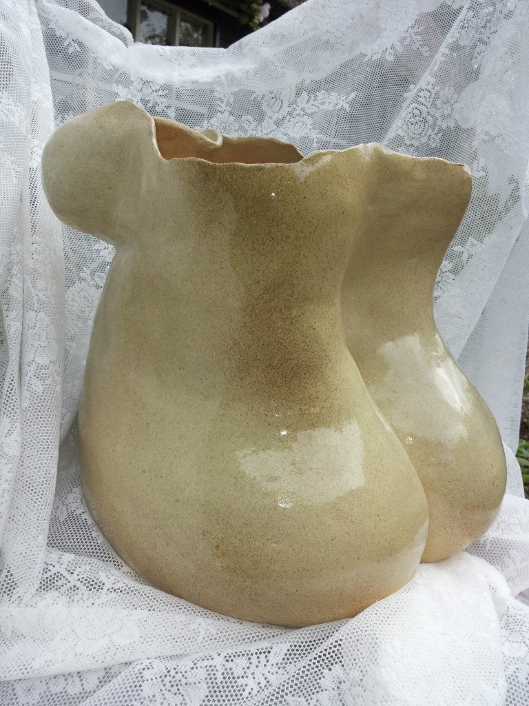 Zwangere buik geglazuurd keramiek Verwachting / Buste Beeld, Ophalen of Verzenden, 20 - 50 cm, Steen of Keramiek, Beige
