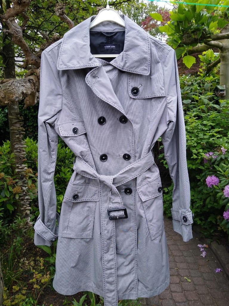 Trenchcoat maat 38, zwartwit, Maat 38/40 (M), Overige kleuren, Ophalen of Verzenden, Zo goed als nieuw
