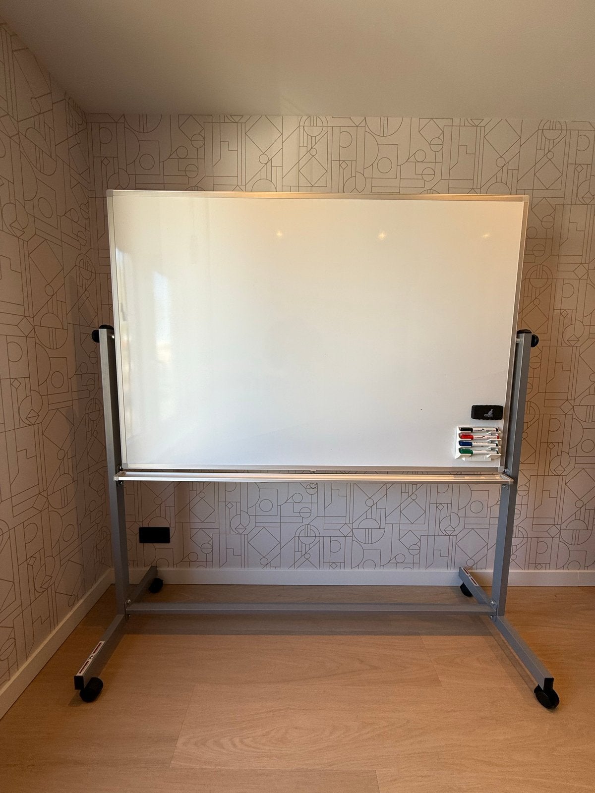 Verrijdbaar whiteboard, Ophalen, Mobiel, Zo goed als nieuw, Whiteboard