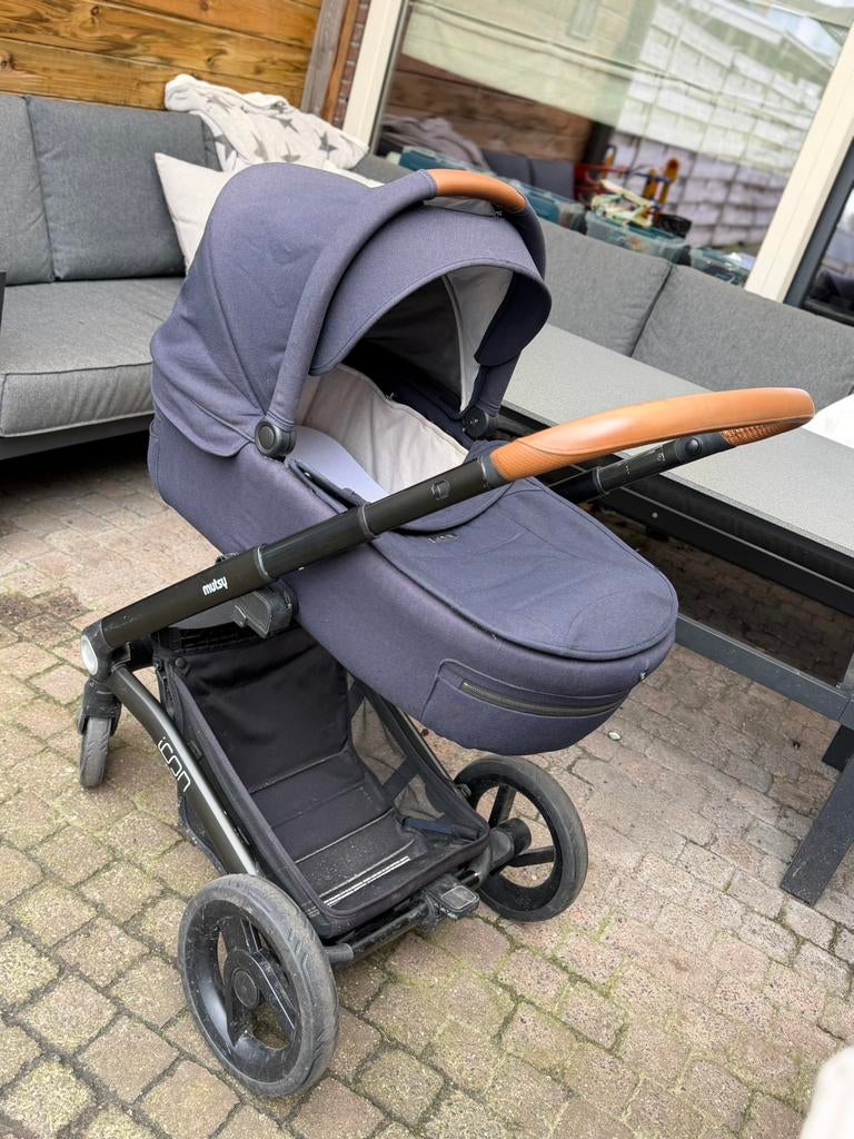 Mutsy kinderwagen, Gebruikt, Mutsy, Verstelbare duwstang, Ophalen