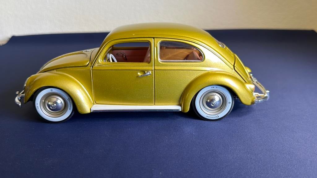Bburago VW Kever 1955 - Gouden Miljoenste Editie 1:18, Ophalen of Verzenden, Zo goed als nieuw, Bburago