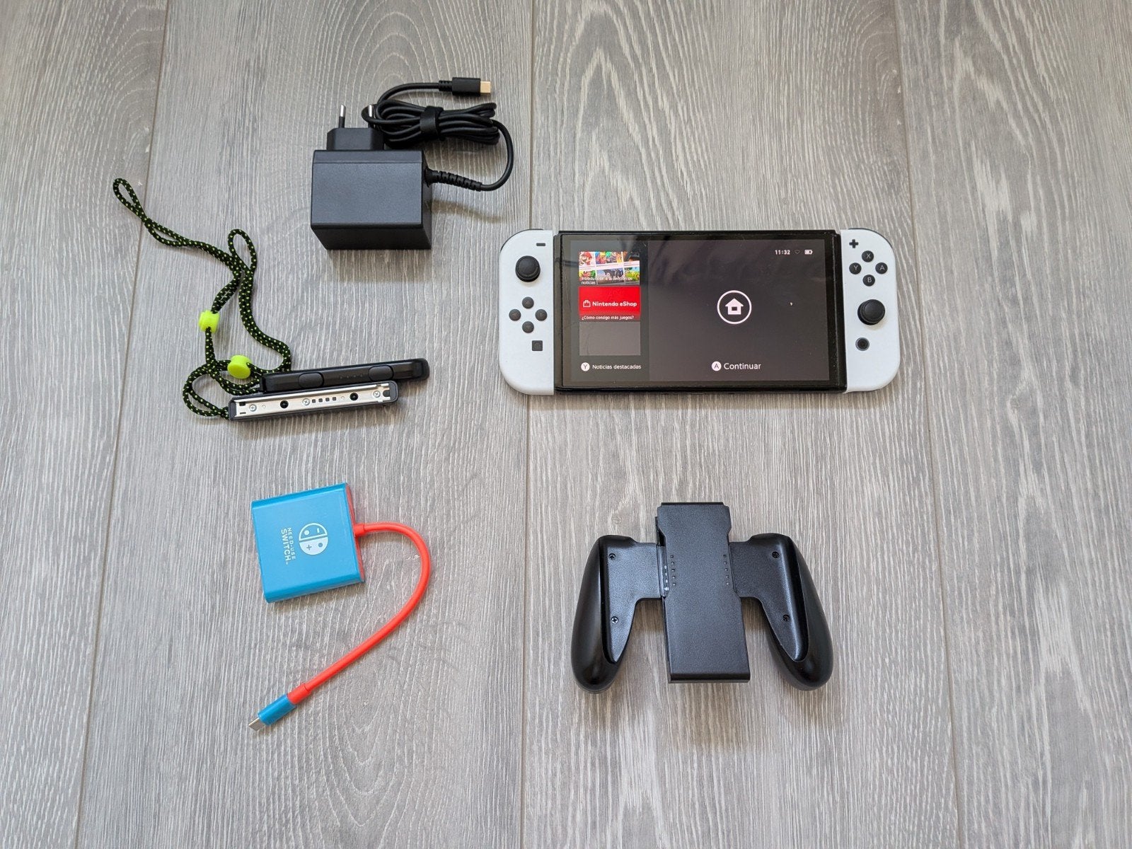 Nintendo Switch Oled Wit, complete set met tv docking kabel, Ophalen of Verzenden, Zo goed als nieuw, Met 2 controllers, Switch OLED