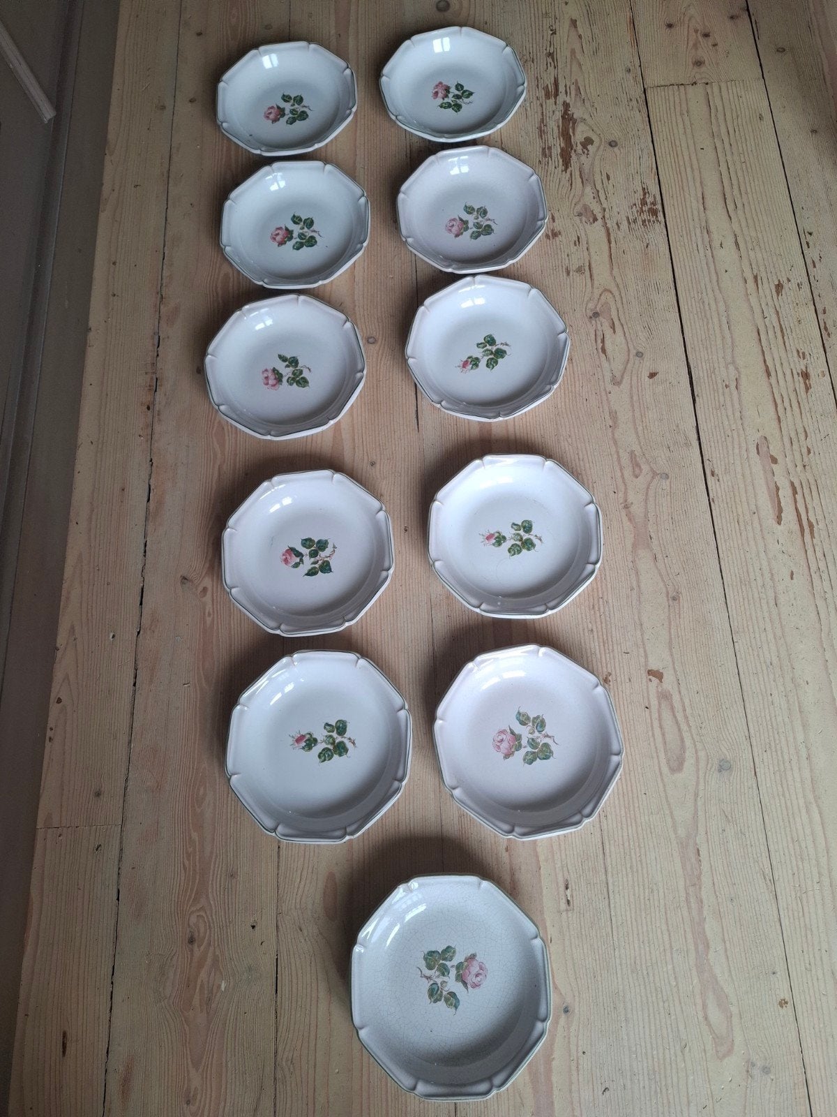 Antiek Frans servies Gien  Exclusivite Pierre Motton, Antiek en Kunst, Antiek | Servies los, Ophalen