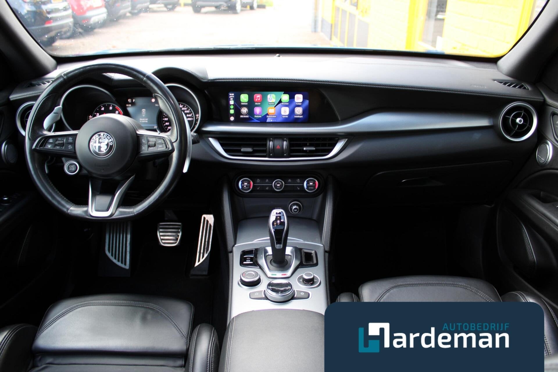 Alfa Romeo Stelvio 2.0 T AWD Veloce Panorama Trekhaak, Auto's, Automaat, Met garantie (alle), Leder, Bedrijf
