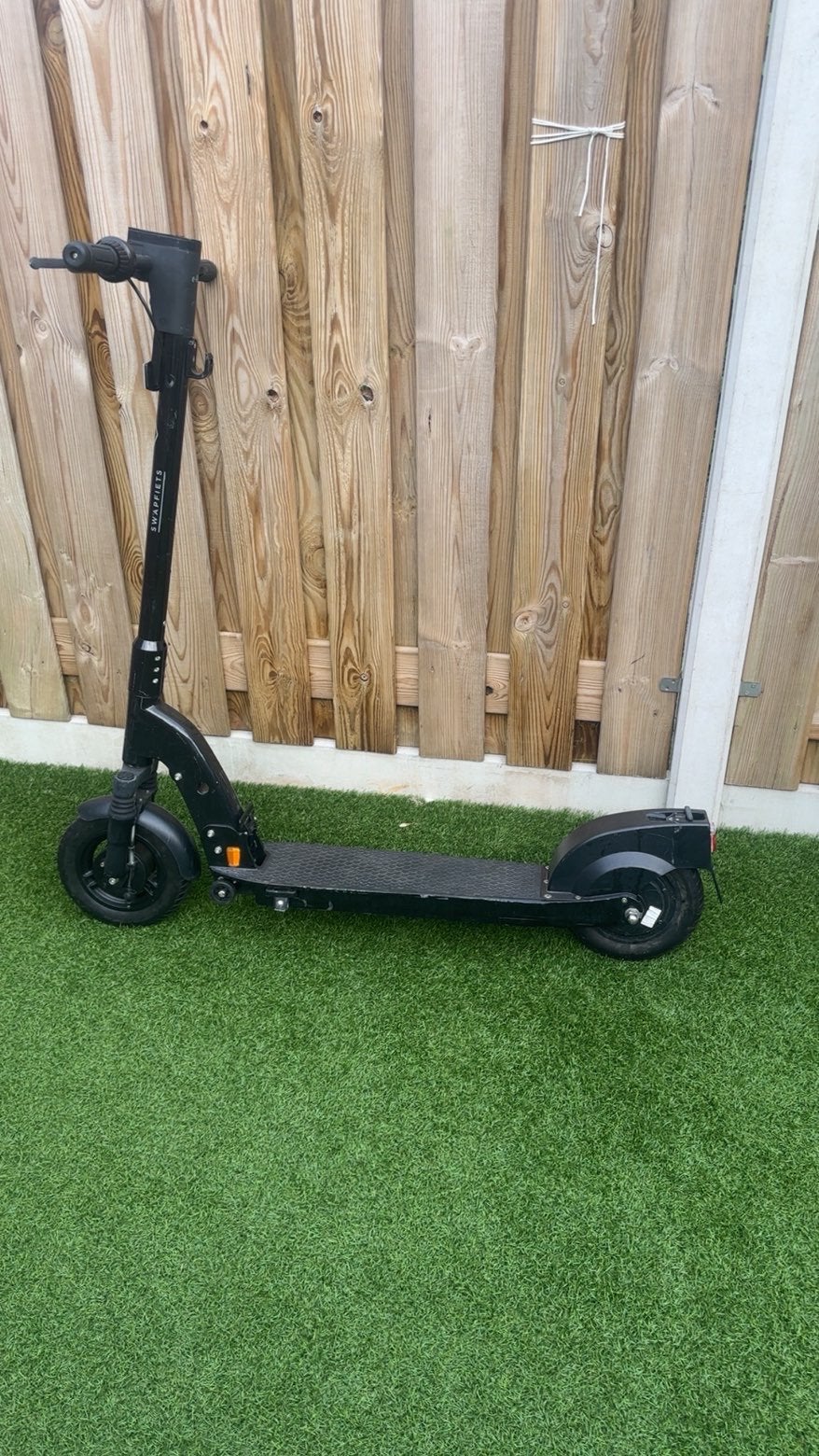 Elektrische step, Fietsen en Brommers, Steps, Ophalen, Zo goed als nieuw, Elektrische step (E-scooter)