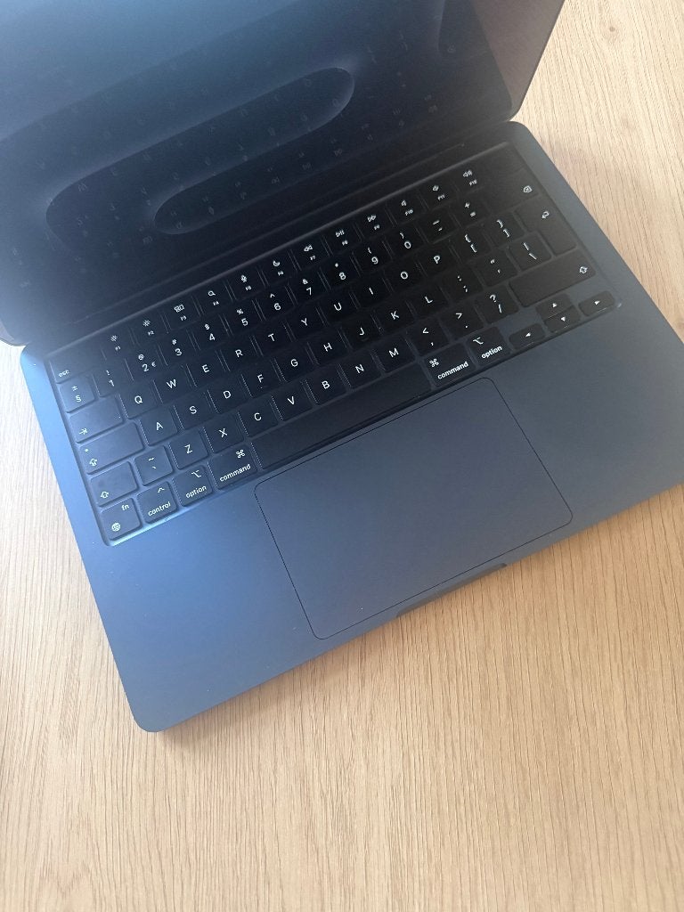 Foto 6 van MacBook Air 13" M3 (2024) 16GB 512GB + garantie (1 jaar)