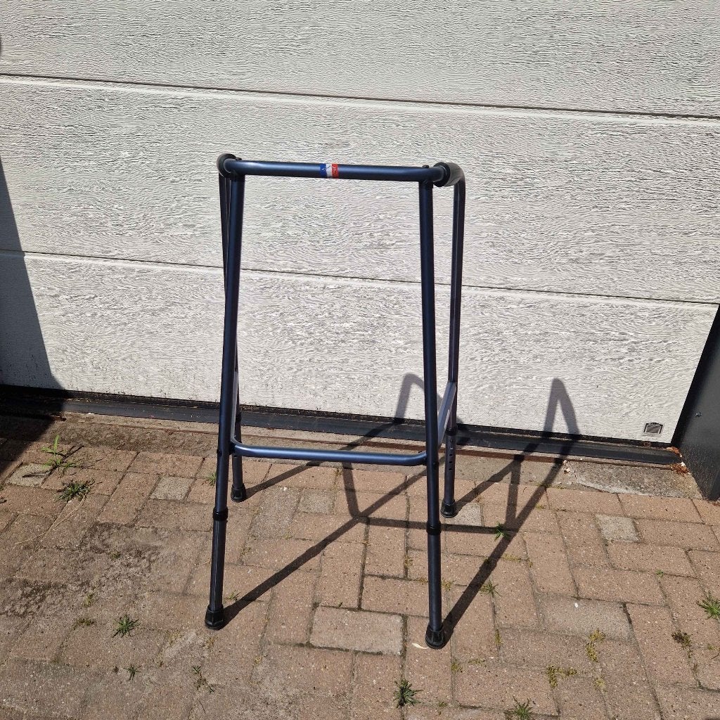 Herdegen vast looprek, Ophalen, In hoogte verstelbaar, Zo goed als nieuw