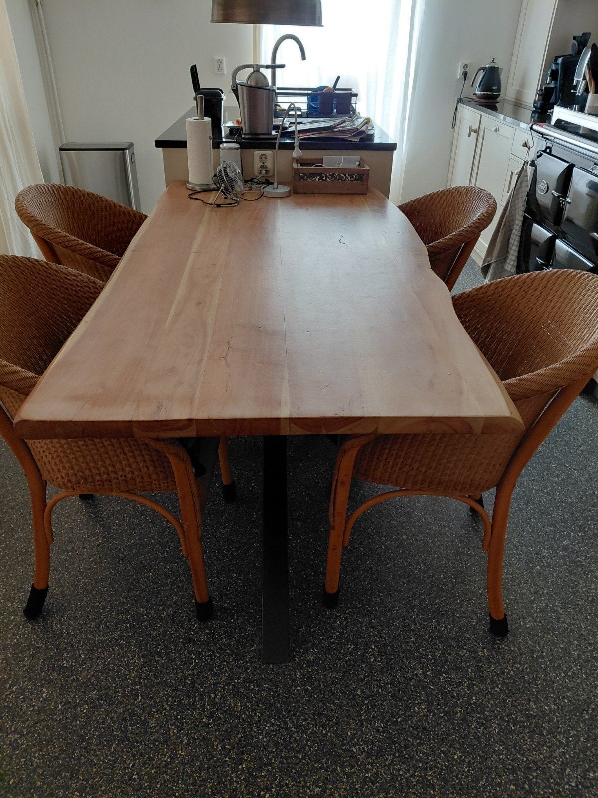 Soria boomstam eettafel, Huis en Inrichting, Ophalen, 150 tot 200 cm, 200 cm of meer, Zo goed als nieuw