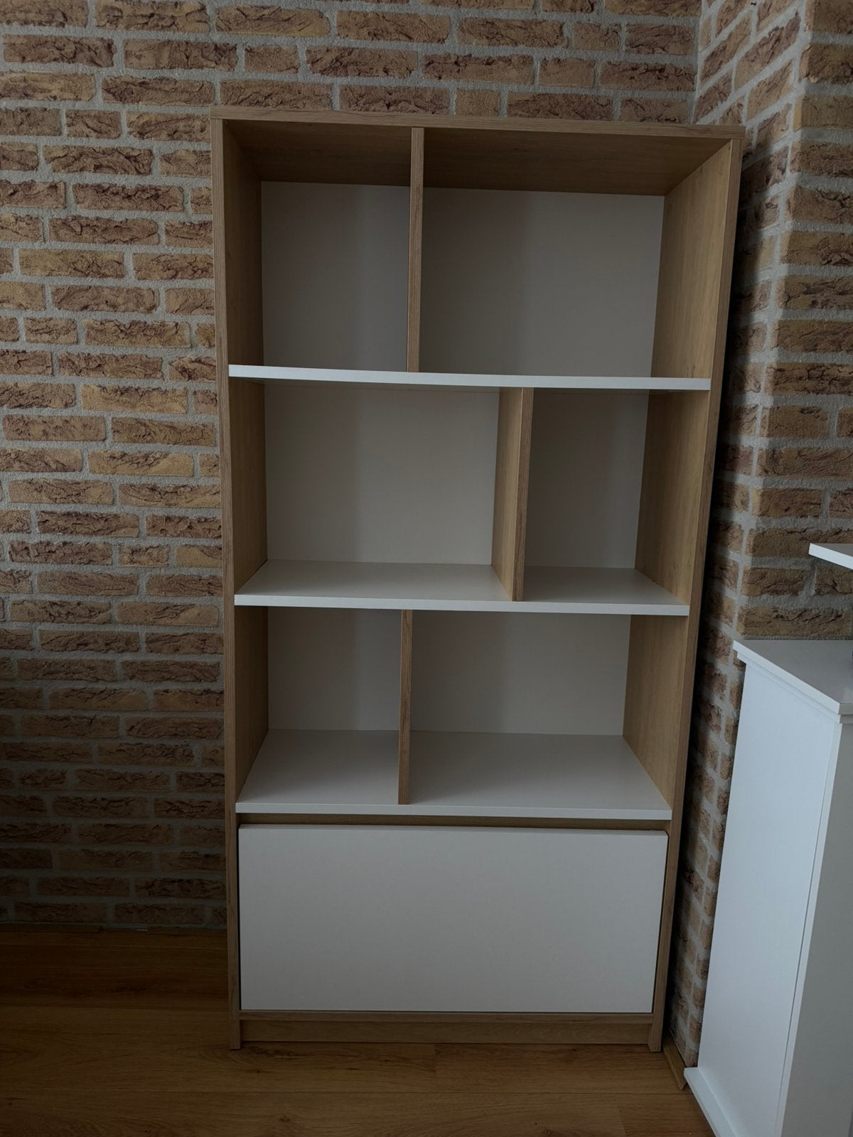 Boekenkast JYSK, Huis en Inrichting, Kasten | Boekenkasten, Ophalen, 50 tot 100 cm, Zo goed als nieuw, 150 tot 200 cm