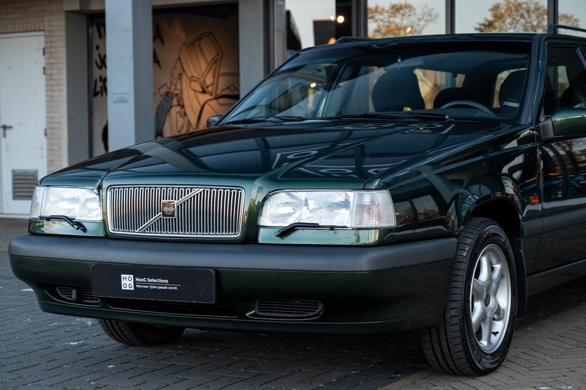 Volvo 850 2.5i Estate (bj 1995), Auto's, Volvo, Gebruikt, Overige kleuren, Leder en Stof, Onderhoudsboekje