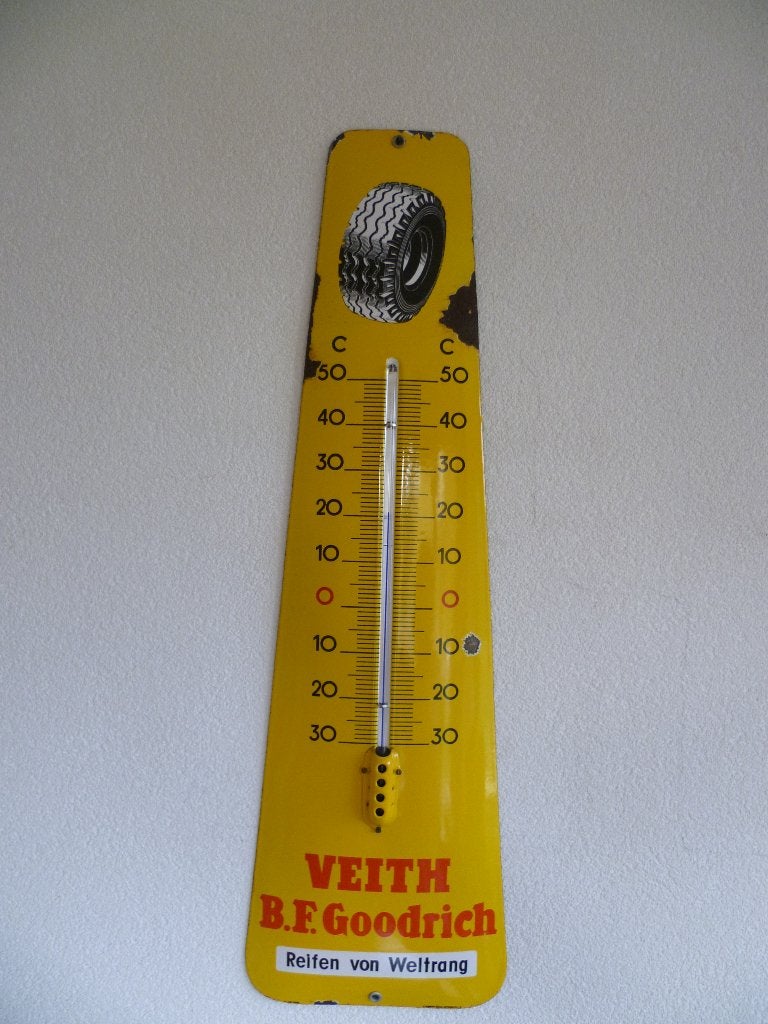 EMAILLE RECLAME THERMOMETER"VEITH GOODRICH BANDEN"JAREN 50, Verzamelen, Ophalen of Verzenden, Gebruikt, Reclamebord