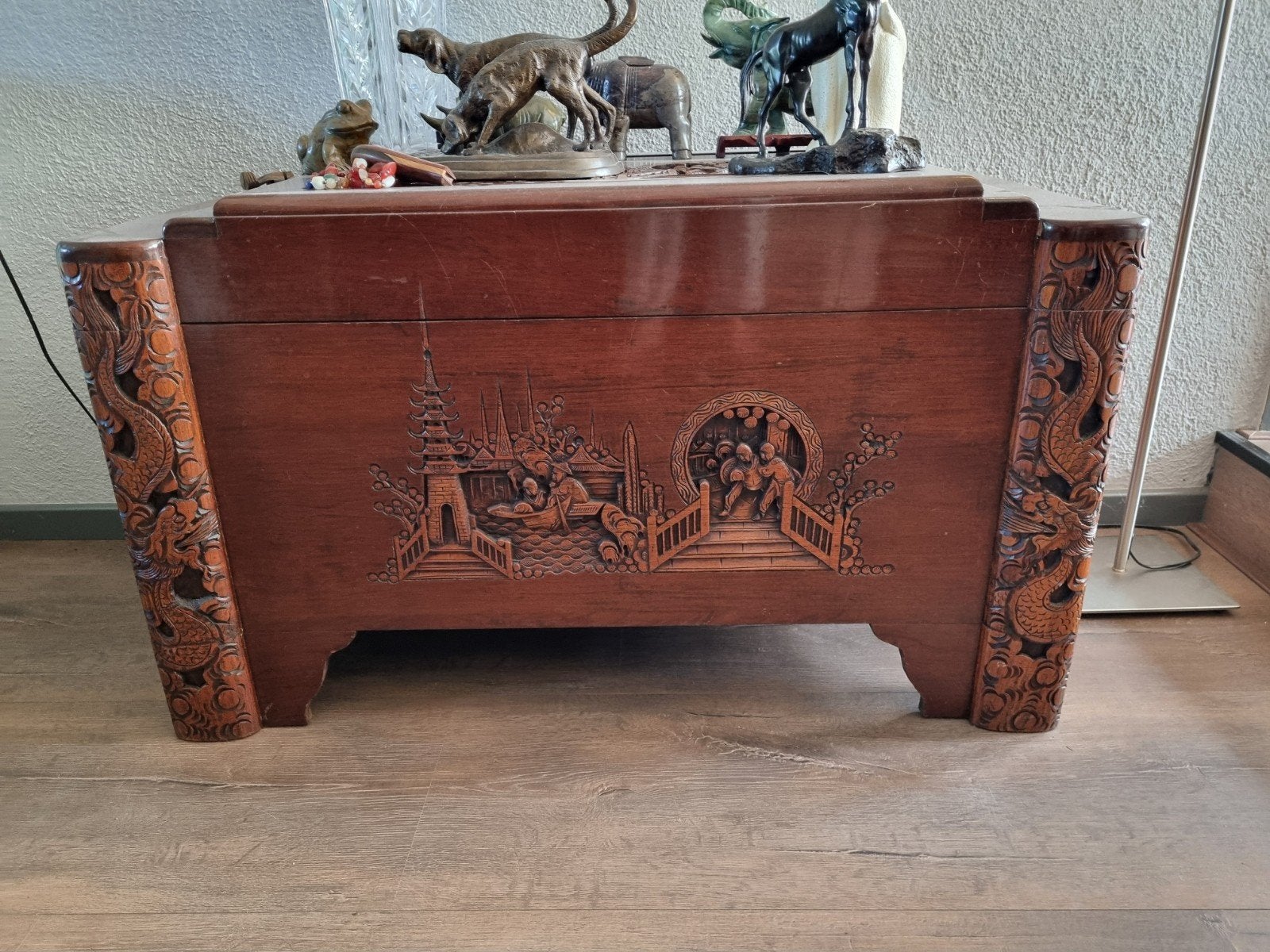 Antieke chinese kamferkist bruidskist van kamferhout, Ophalen
