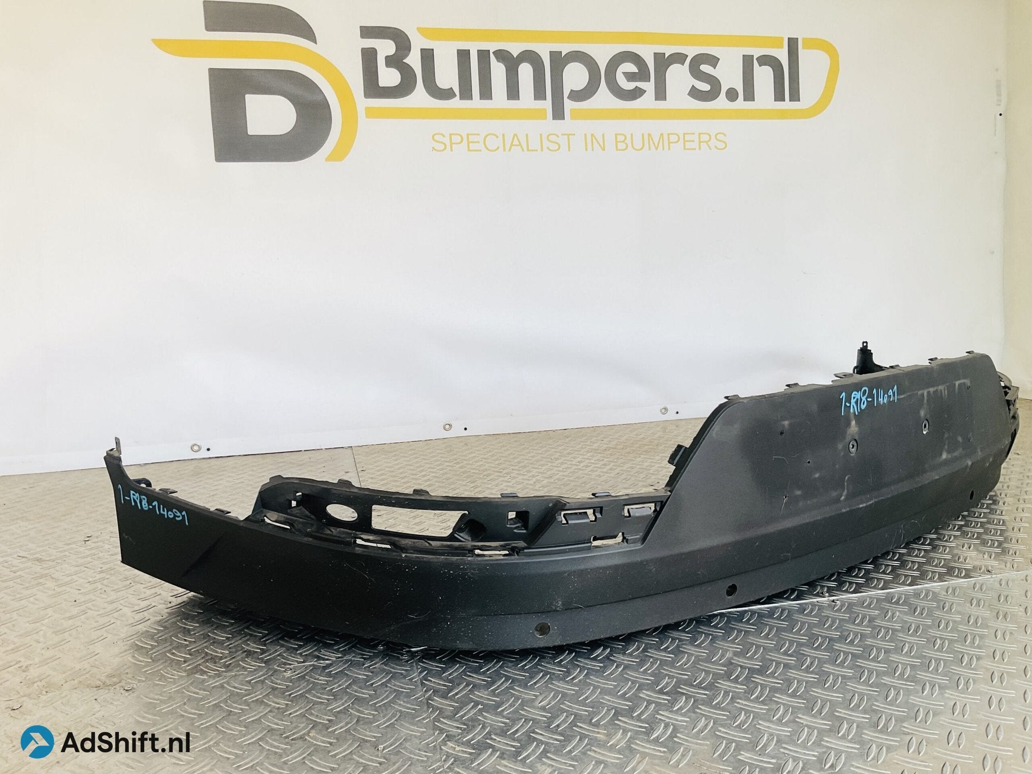Bumper Nissan Polestar 2 4xpdc 31663981 Achterbumper 1-R8-14, Bumper