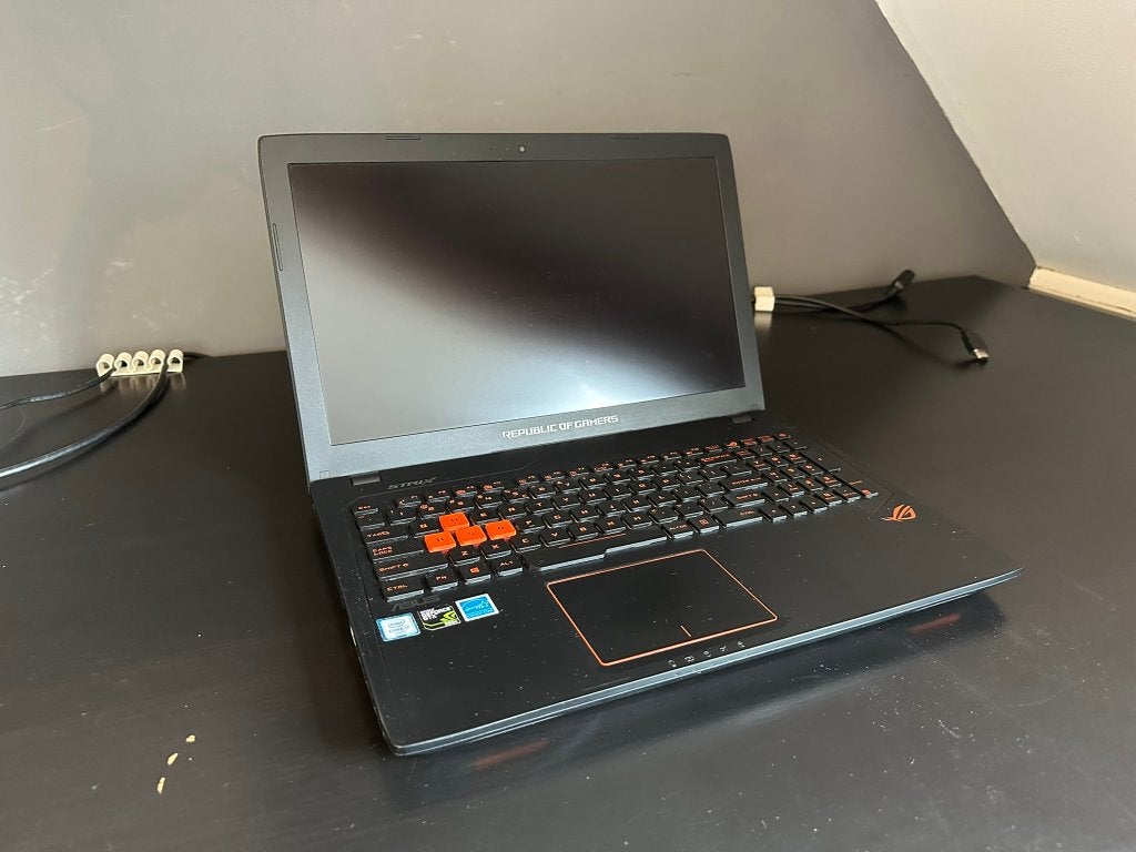 Asus ROG GL553VW gaming laptop + Samsung 970 M.2 SSD