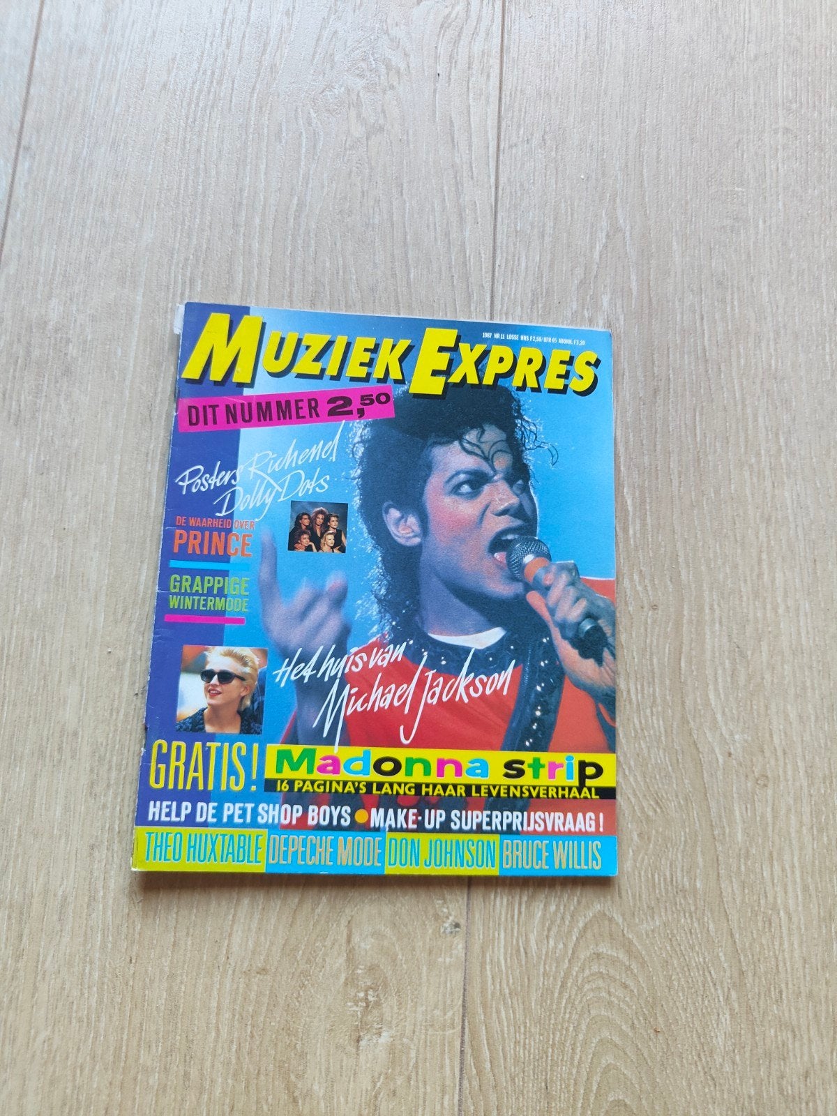 Muziek Expres nr. 11/1987; met Madonna stripboekje., Ophalen of Verzenden, 1980 tot heden, Nederland, Tijdschrift