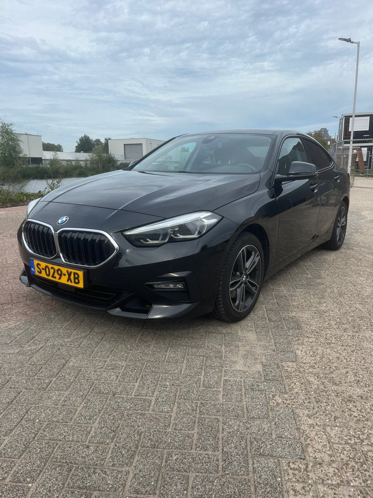 BMW 2-Serie Gran Coupé 218i 140pk Automaat 2020 Zwart, Zwart, 1350 kg, Leder en Stof, Zwart